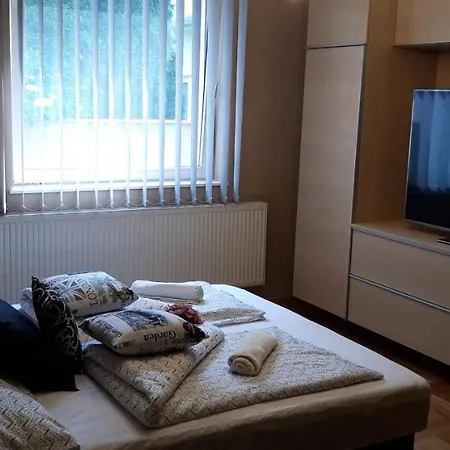 Csillag Apartman * Hajduszoboszlo